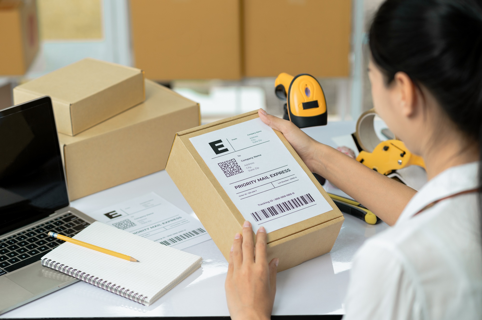 online-business-selling-products-online-parcel-delivery-e-commerce-.jpg