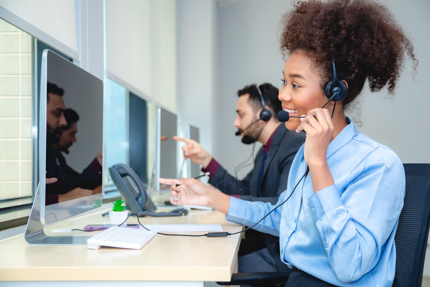 customer-service-call-center-or-telemarketing-tea-PKDULTM.jpg